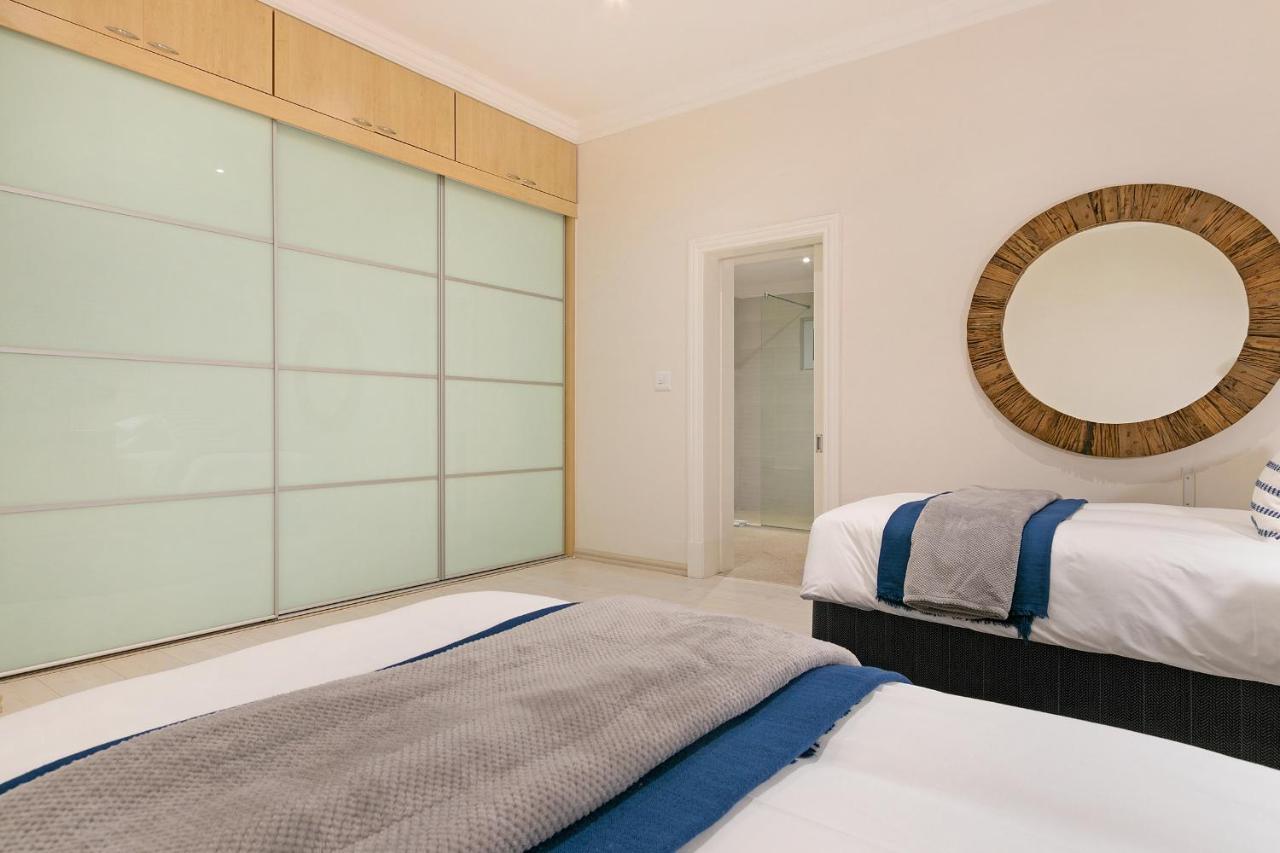 Luxury Serviced Mountain Villa In Constantia Fokváros Kültér fotó