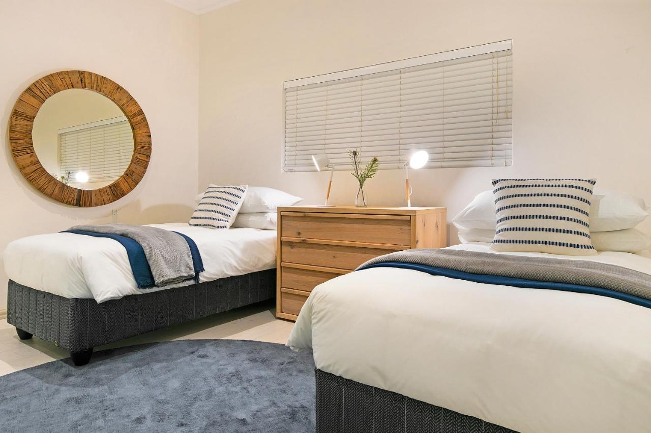 Luxury Serviced Mountain Villa In Constantia Fokváros Kültér fotó