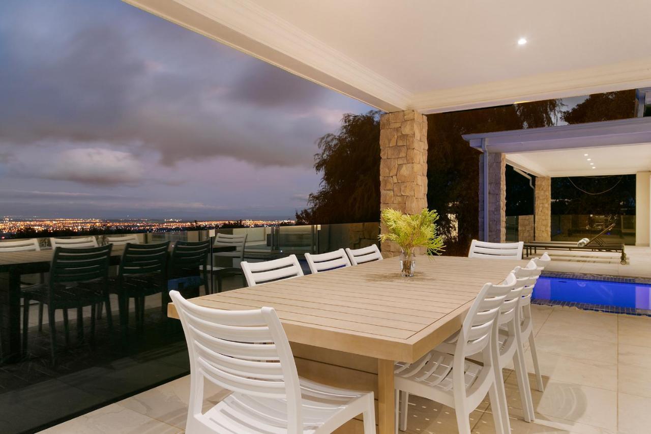 Luxury Serviced Mountain Villa In Constantia Fokváros Kültér fotó