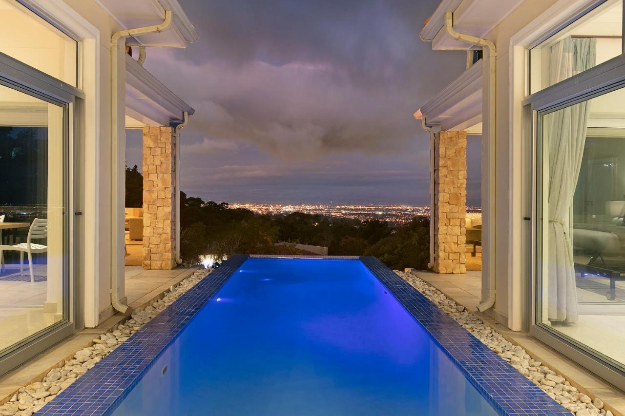 Luxury Serviced Mountain Villa In Constantia Fokváros Kültér fotó
