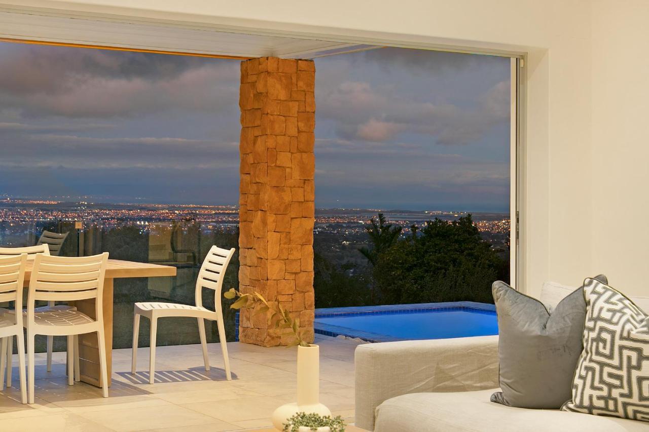 Luxury Serviced Mountain Villa In Constantia Fokváros Kültér fotó