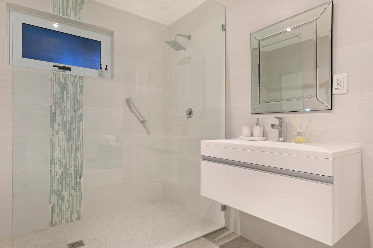 Luxury Serviced Mountain Villa In Constantia Fokváros Kültér fotó